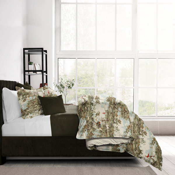 The Tailor's Bed Greenwood Ivory/Red Linen Coverlet / Bedspread Set